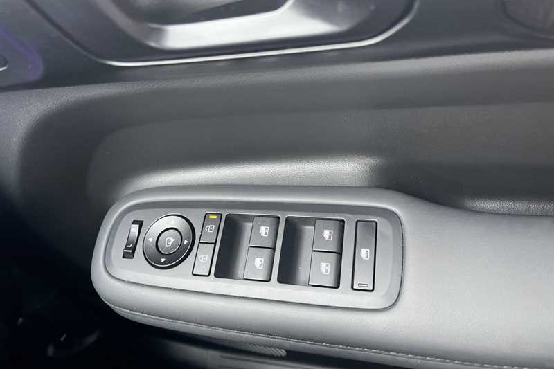 Used Hyundai Santa Fe 2025 for sale - 78142861: Photo 16