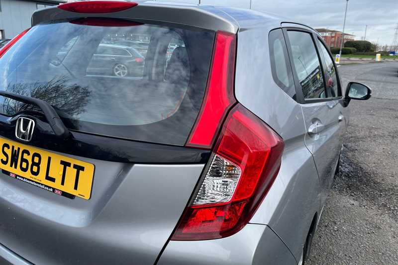 Used Honda Jazz 2019 for sale - 77844157: Photo 32