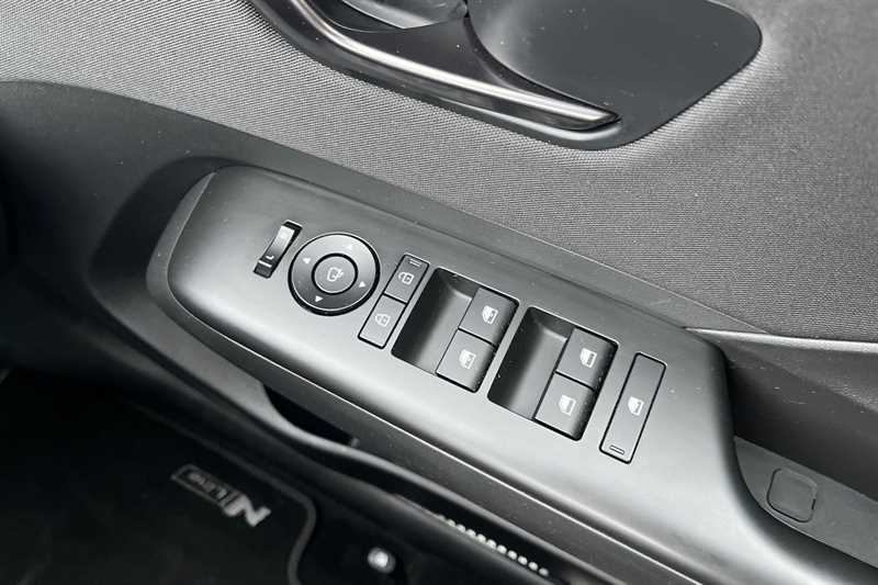 Used Hyundai KONA 2025 for sale - 78120108: Photo 16