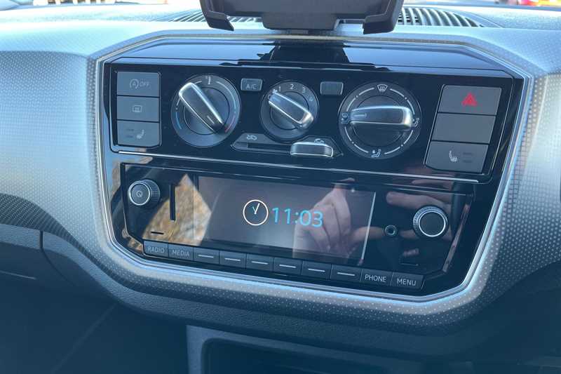 Used Volkswagen up! 2018 for sale - 76916977: Photo 17