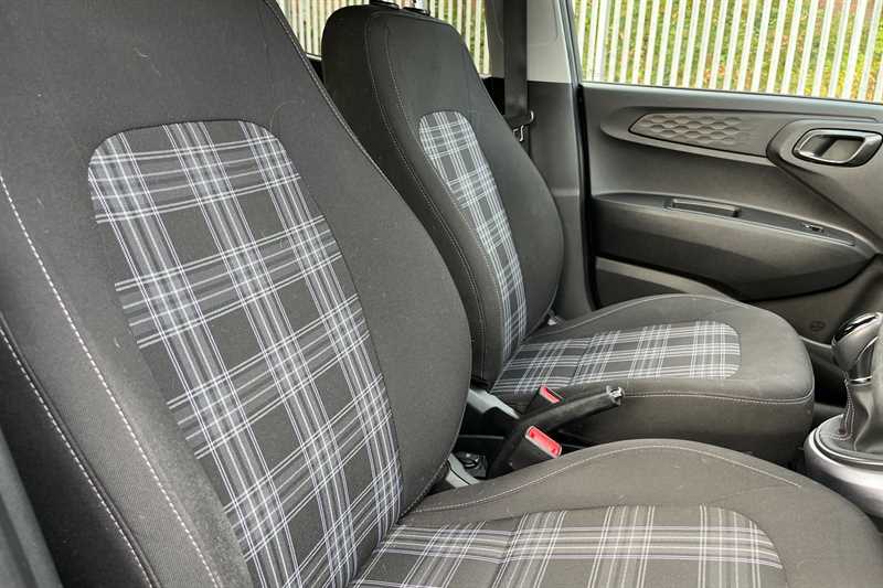 Used Hyundai i10 2023 for sale - 76488881: Photo 23