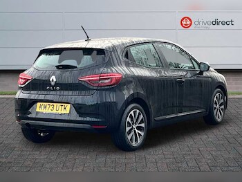 Used Renault Clio 2023 for sale - 77899973: Photo