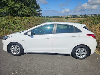 Used Hyundai i30 2013 for sale - 79353420: Photo