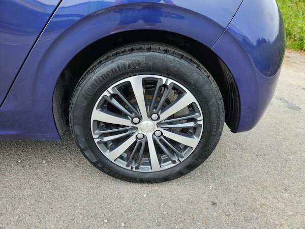 Used Peugeot 208 2016 for sale - 76116696: Photo 16