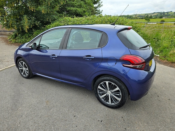 Used Peugeot 208 2016 for sale - 76116696: Photo 4