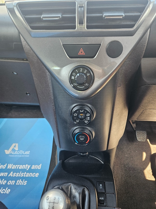 Used Toyota IQ 2011 for sale - 76119502: Photo 12