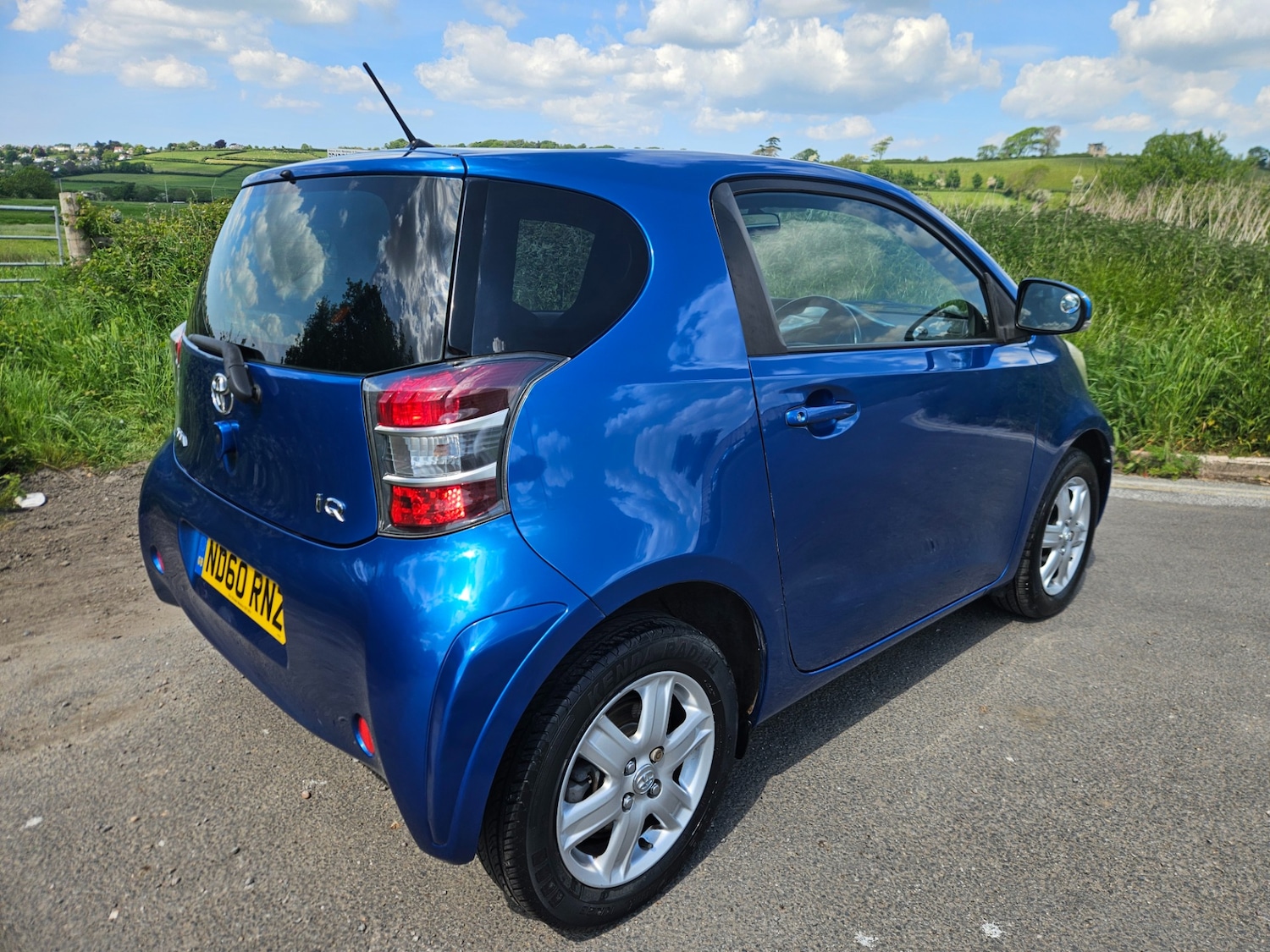 Used Toyota IQ 2011 for sale - 76119502: Photo 3