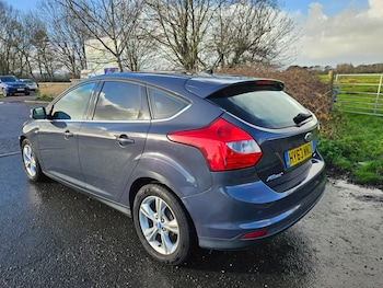 Used Ford Focus 2013 for sale - 77011802: Photo