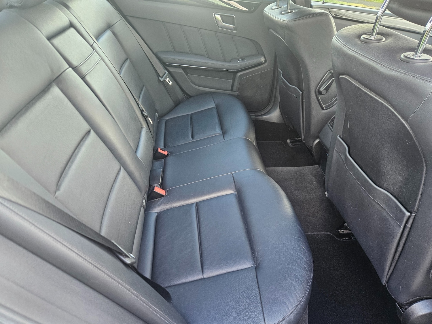 Used Mercedes-Benz E Class 2012 for sale - 78029036: Photo 9