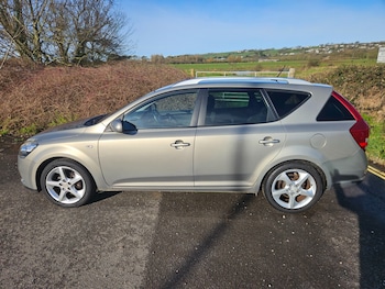 Used Kia Ceed 2012 for sale - 77557247: Photo