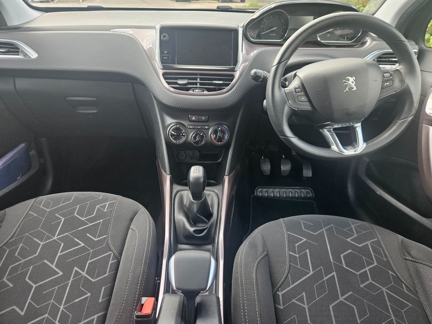 Used Peugeot 2008 2014 for sale - 76119485: Photo 13