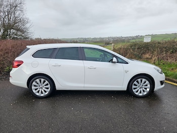 Used Vauxhall Astra 2013 for sale - 77379464: Photo