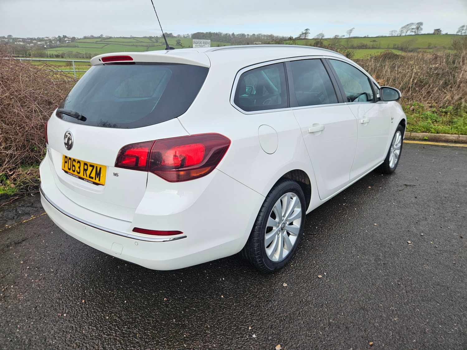 Used Vauxhall Astra 2013 for sale - 77379464: Photo 3