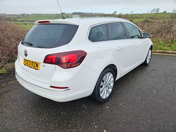 Used Vauxhall Astra 2013 for sale - 77379464: Photo