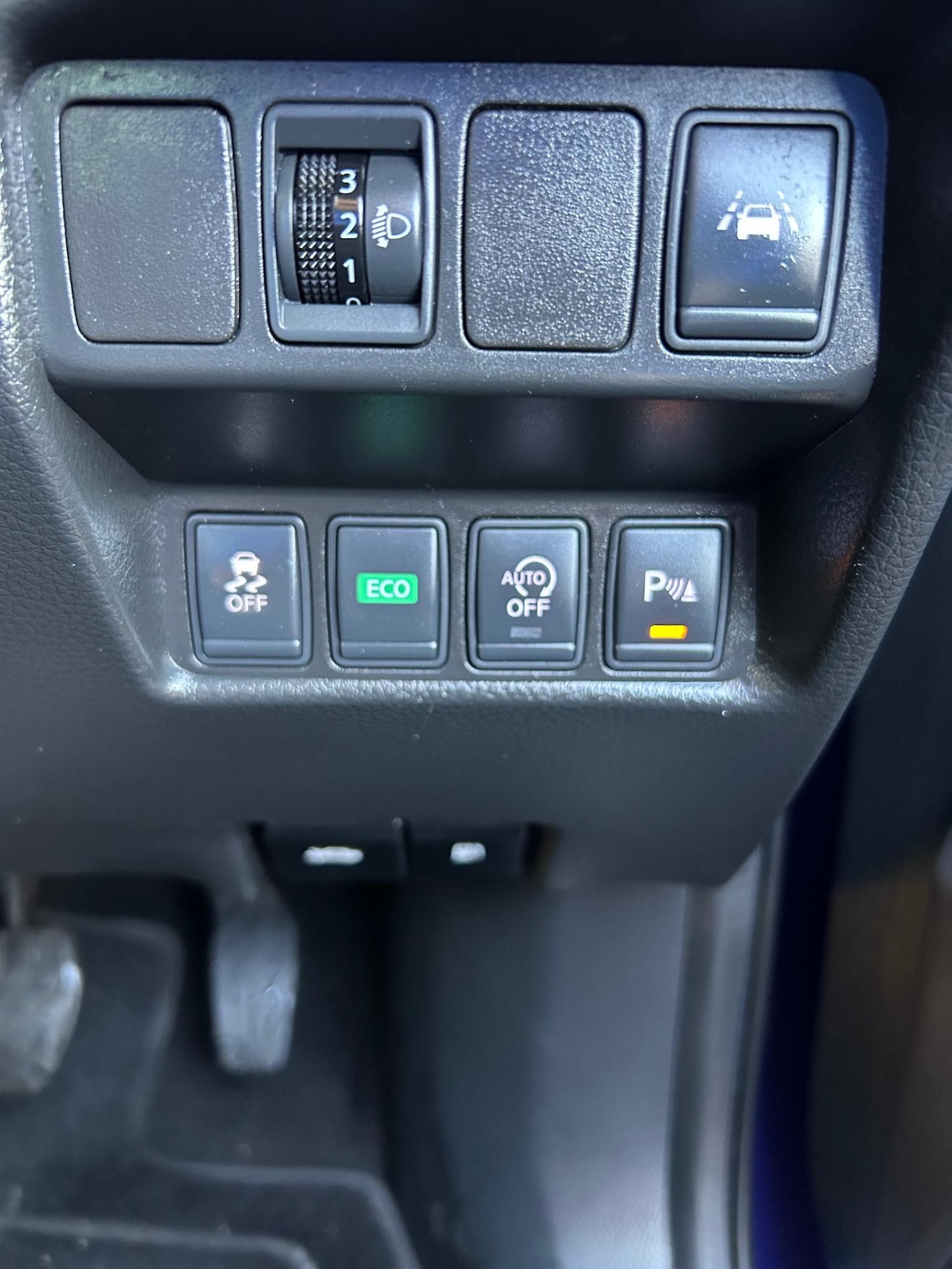 Used Nissan Qashqai 2015 for sale - 77013834: Photo 11