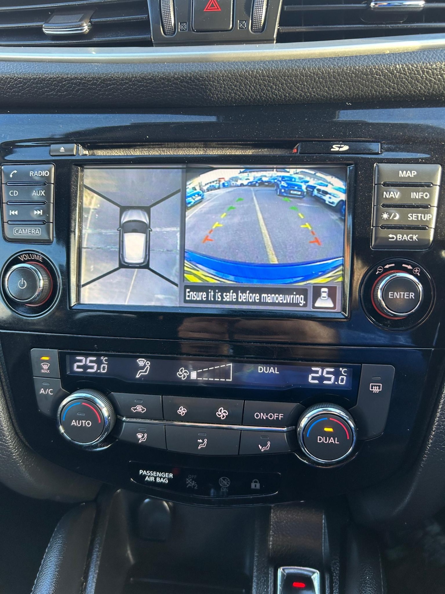 Used Nissan Qashqai 2015 for sale - 77013834: Photo 9