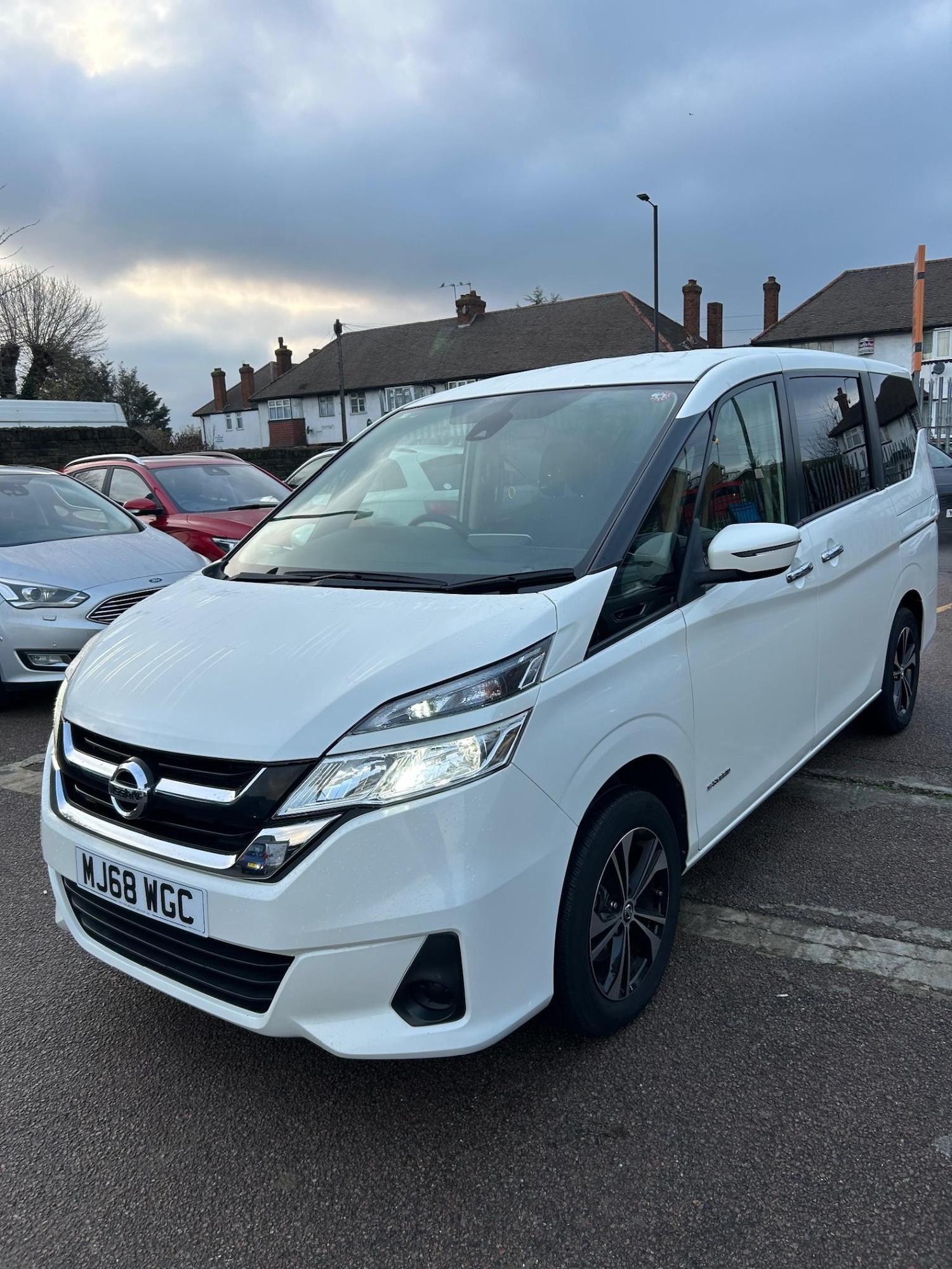 Used Nissan Serena 2025 for sale - 77037072: Photo 3