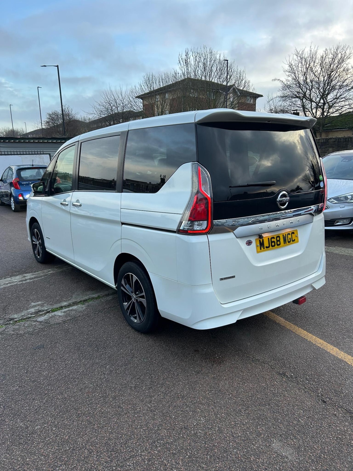 Used Nissan Serena 2025 for sale - 77037072: Photo 4