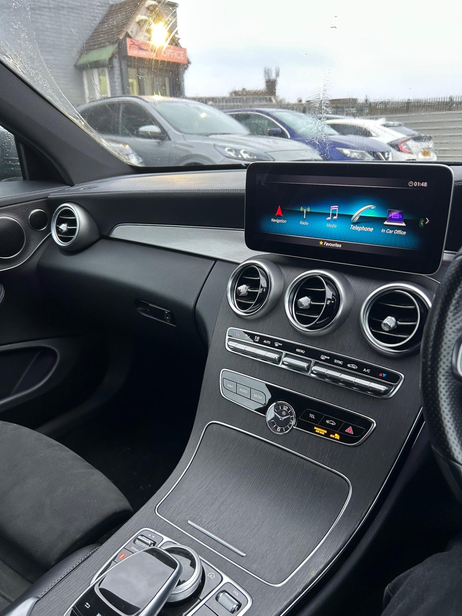 Used Mercedes-Benz C Class 2019 for sale - 77037067: Photo 10