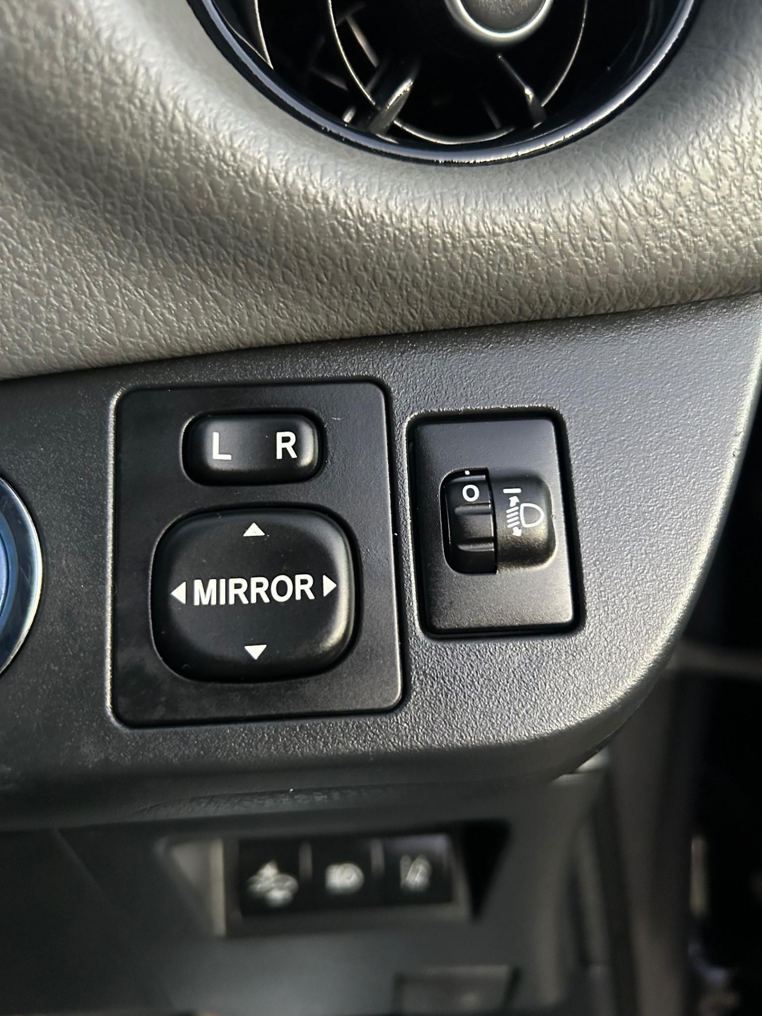 Used Toyota Yaris 2020 for sale - 76895961: Photo 15