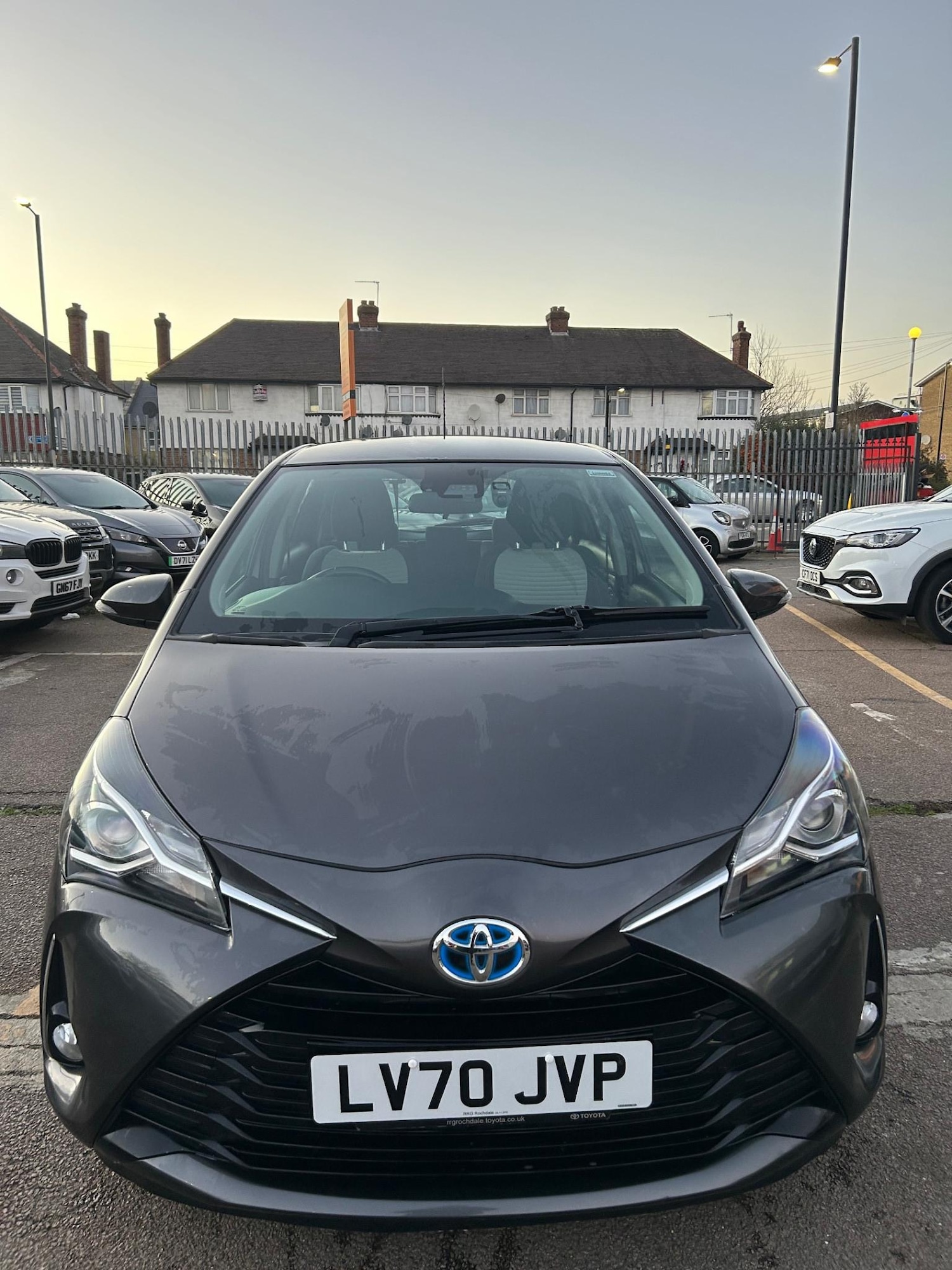 Used Toyota Yaris 2020 for sale - 76895961: Photo 2