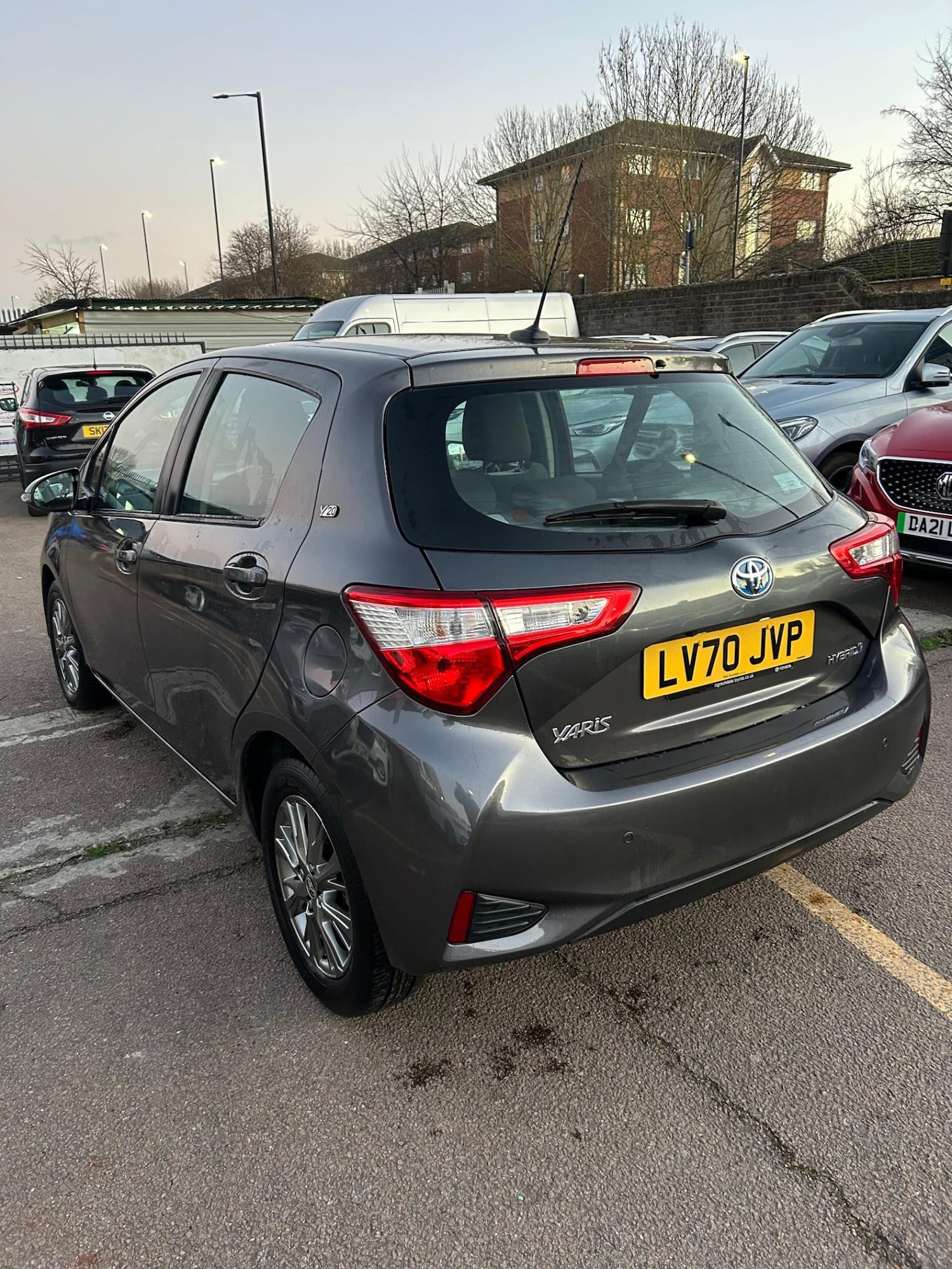 Used Toyota Yaris 2020 for sale - 76895961: Photo 4