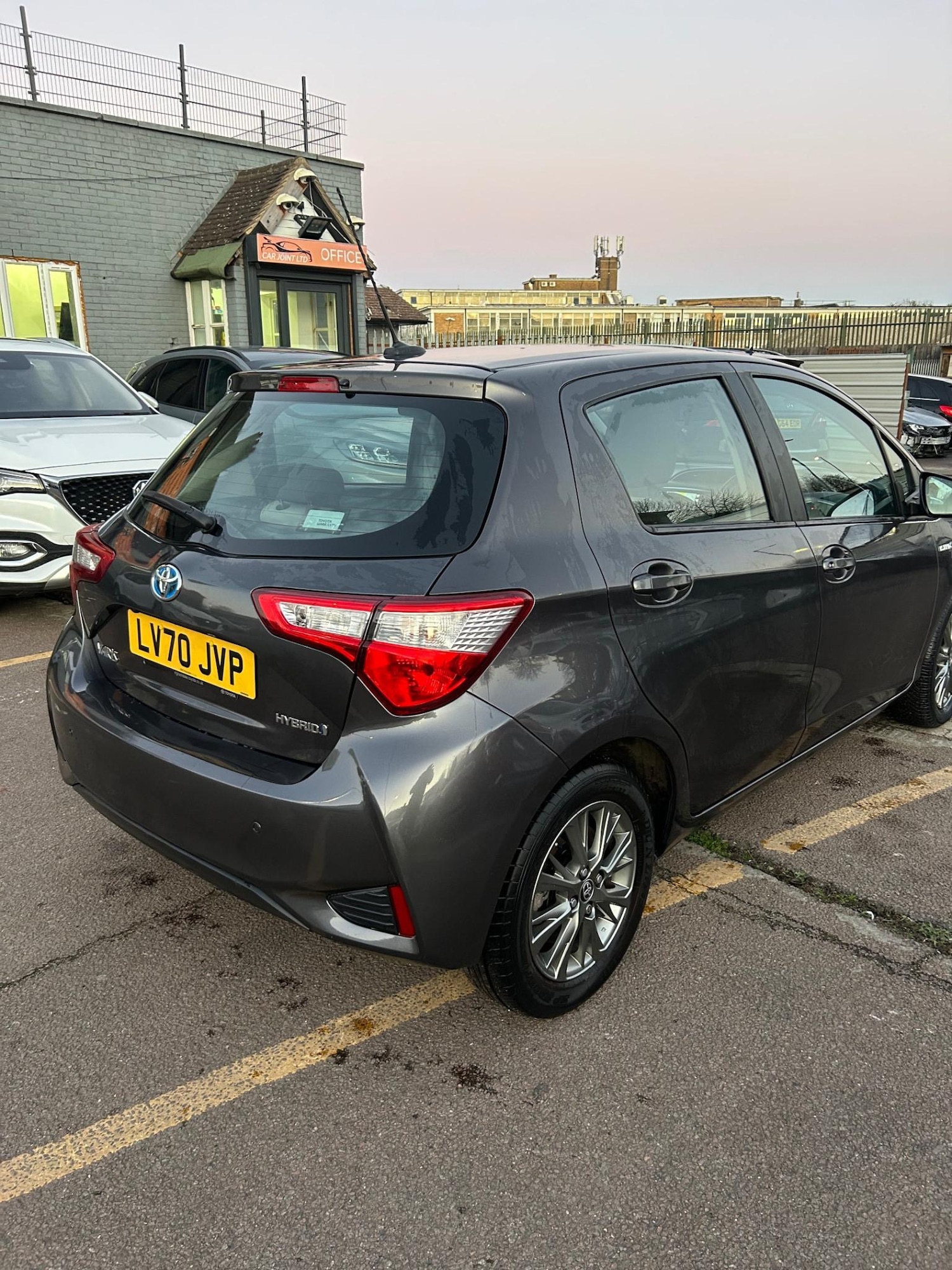 Used Toyota Yaris 2020 for sale - 76895961: Photo 6