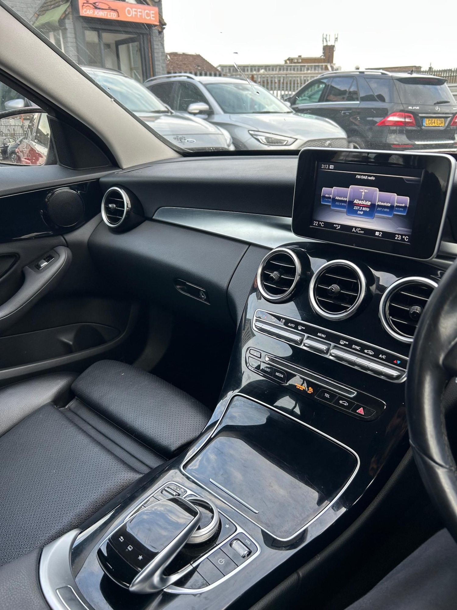 Used Mercedes-Benz C Class 2016 for sale - 76836420: Photo 12