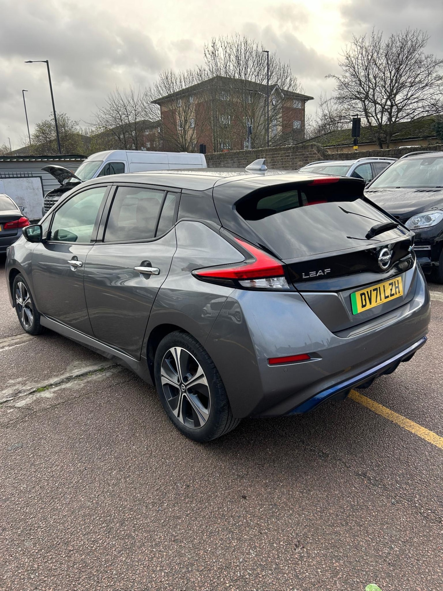 Used Nissan Leaf 2021 for sale - 76739200: Photo 4