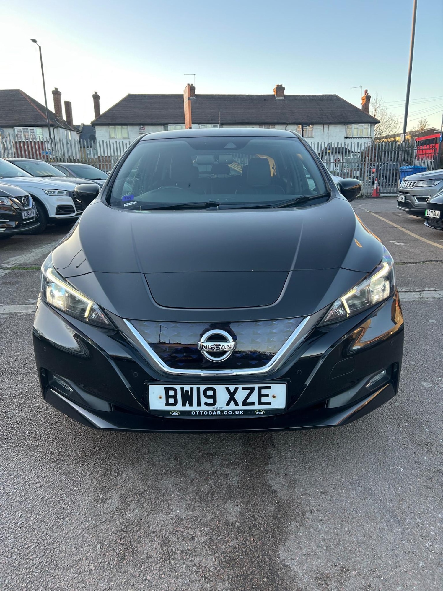 Used Nissan Leaf 2019 for sale - 77088359: Photo 2