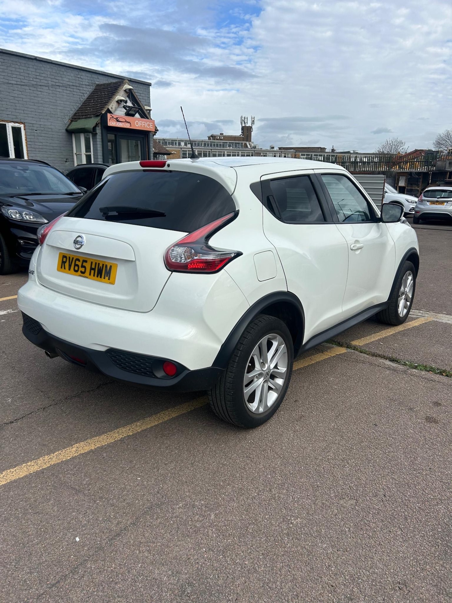 Used Nissan Juke 2015 for sale - 76581324: Photo 3