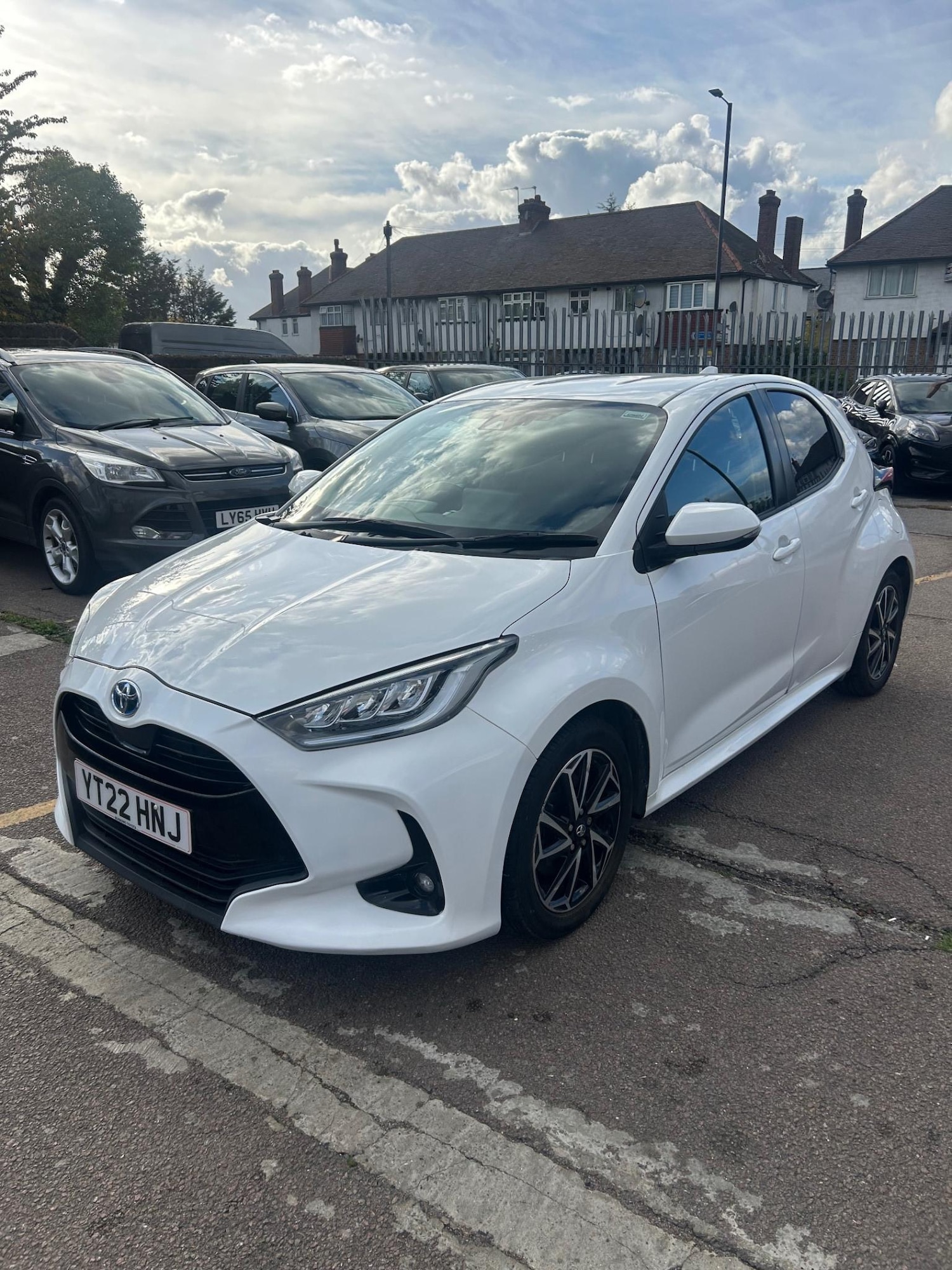 Used Toyota Yaris 2022 for sale - 76581321: Photo 3