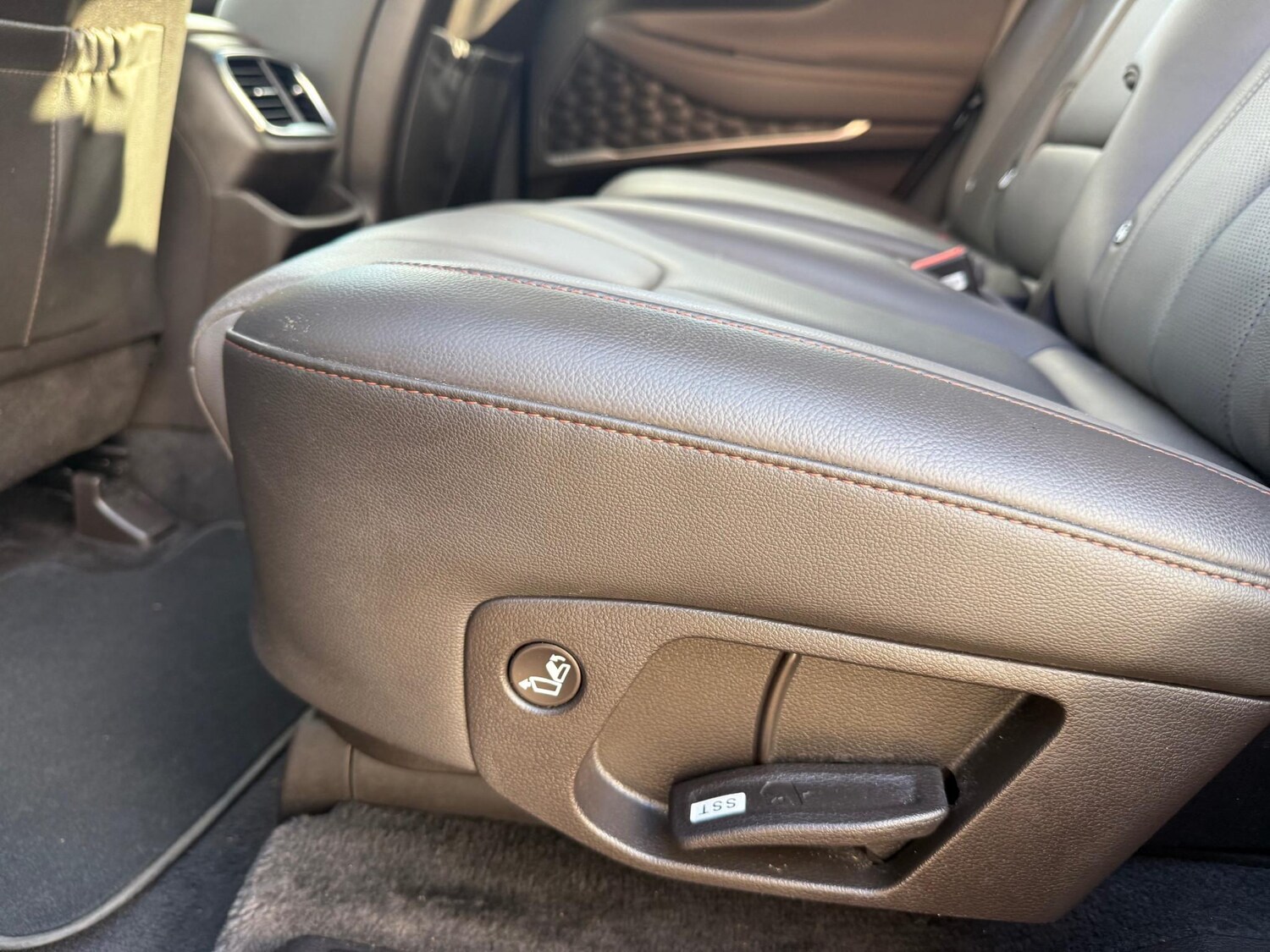 Used Hyundai Santa Fe 2019 for sale - 76581338: Photo 17