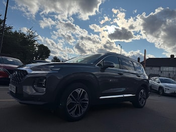 Used Hyundai Santa Fe 2019 for sale - 76581338: Photo