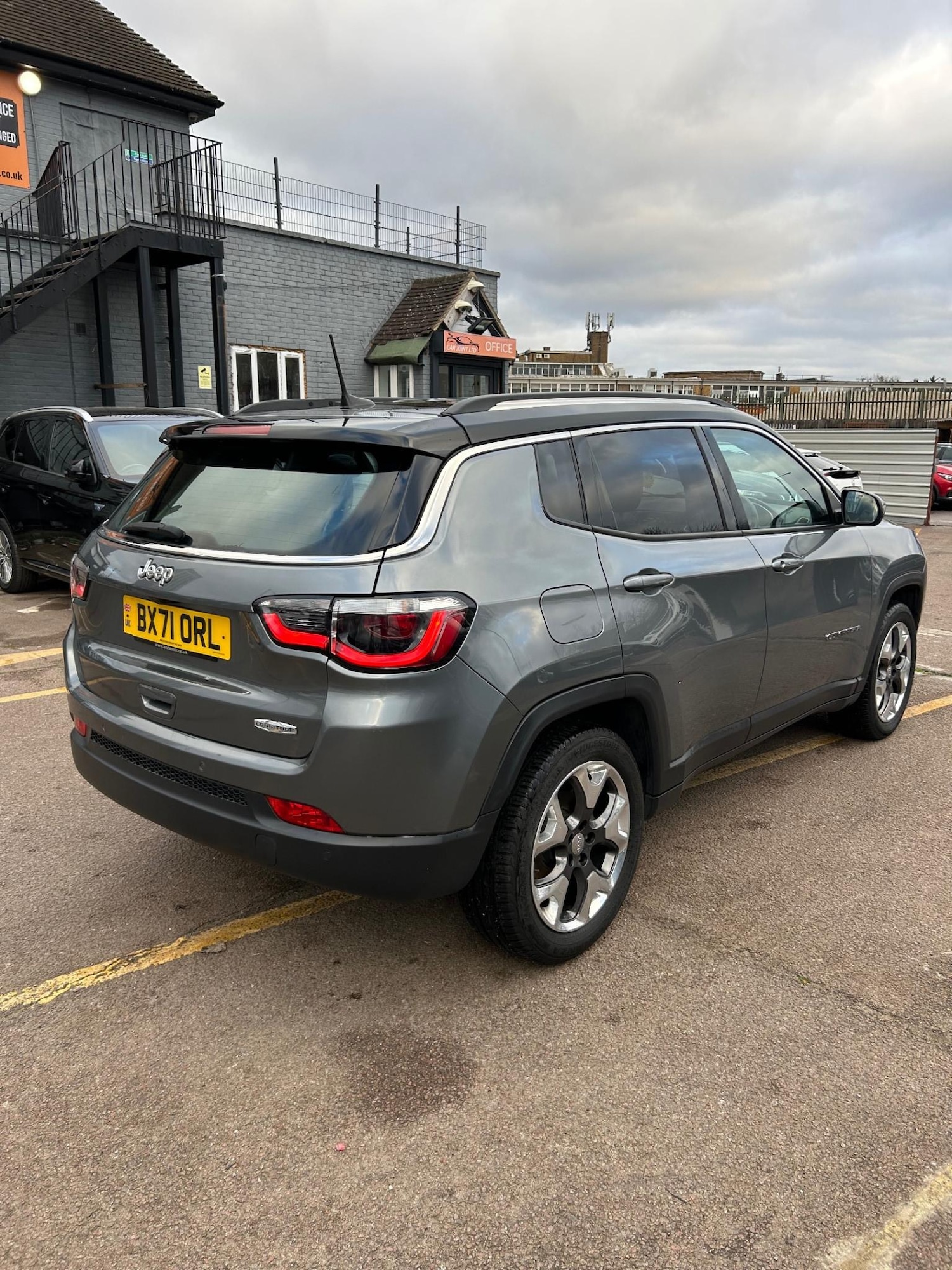 Used Jeep Compass 2021 for sale - 77055980: Photo 3