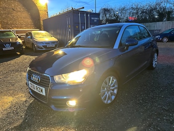 Used Audi A1 2011 for sale - 77393414: Photo