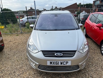 2011 (61) - 2.0 TDCi 140 Titanium 5dr Powershift