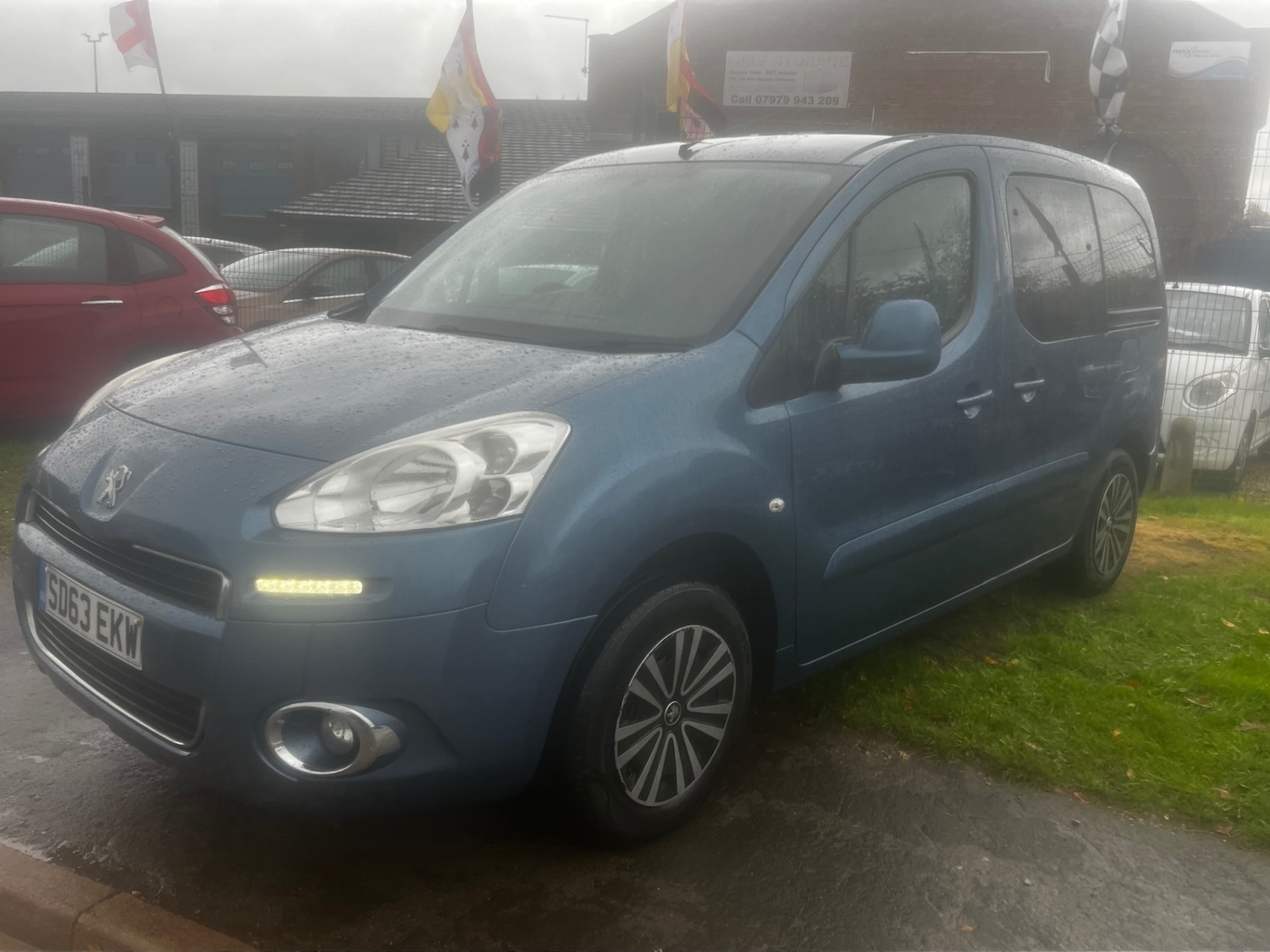 Used Peugeot Partner Tepee 2013 for sale - 76353388: Photo 3