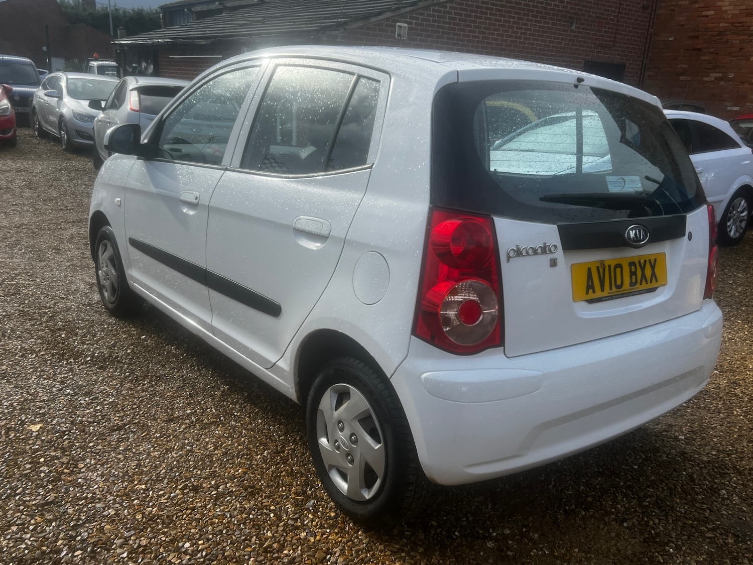 Used Kia Picanto 2010 for sale - 76331999: Photo 4