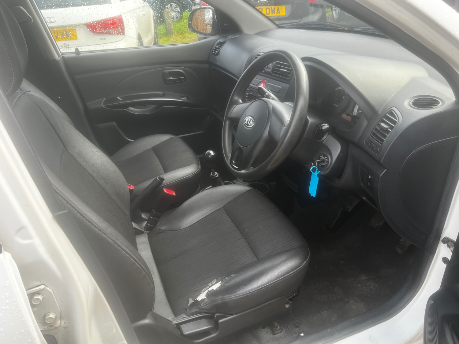 Used Kia Picanto 2010 for sale - 76331999: Photo 7
