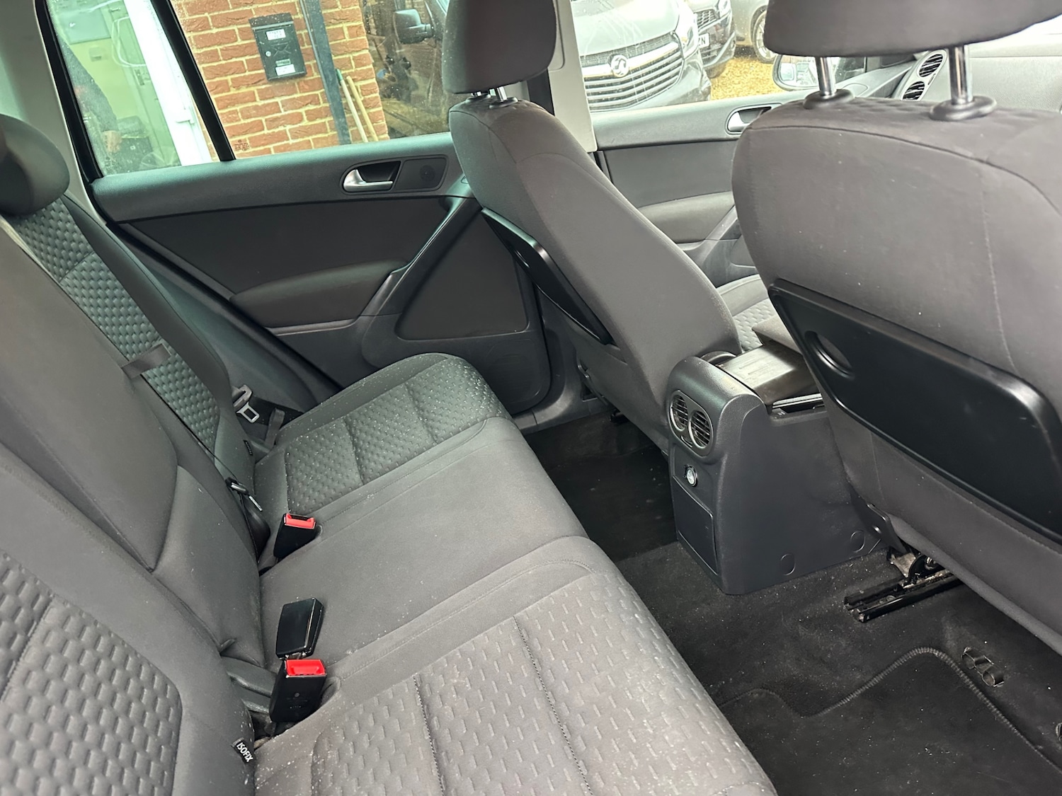 Used Volkswagen Tiguan 2011 for sale - 77323728: Photo 8