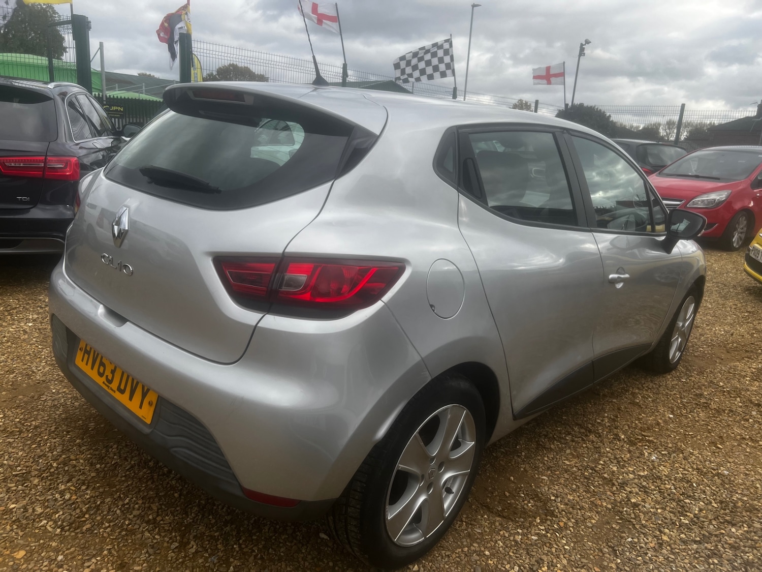 Used Renault Clio 2013 for sale - 76365097: Photo 6