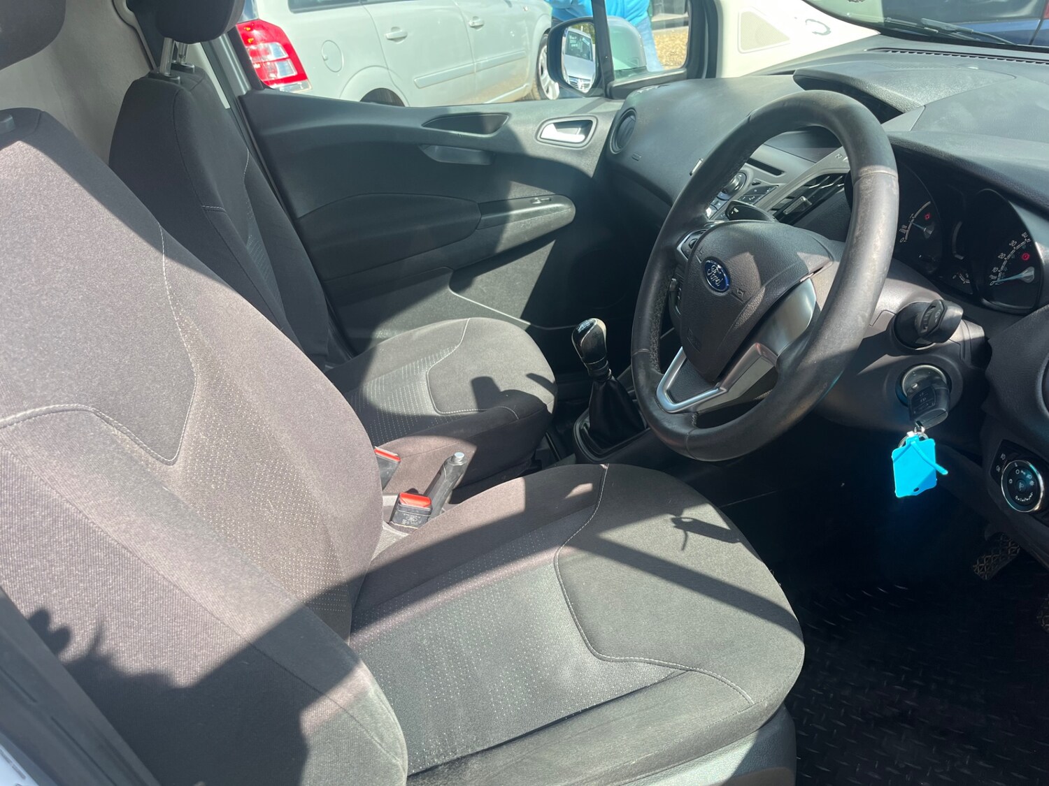 Used Ford Transit Courier 2015 for sale - 78061696: Photo 9