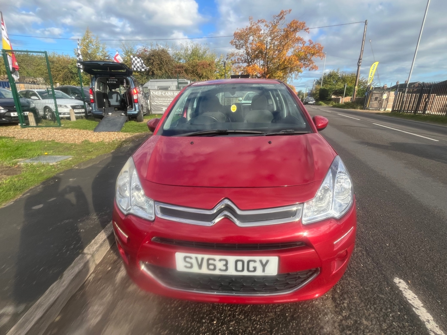 Used Citroen C3 2013 for sale - 76180899: Photo 2
