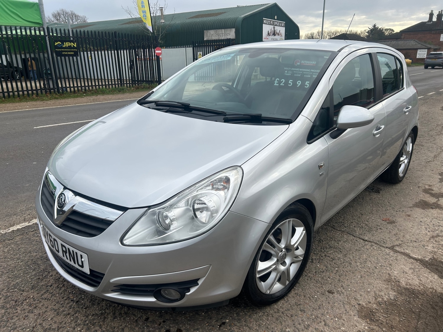 Used Vauxhall Corsa 2010 for sale - 76613593: Photo 3