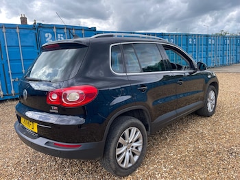 Used Volkswagen Tiguan 2011 for sale - 78681017: Photo