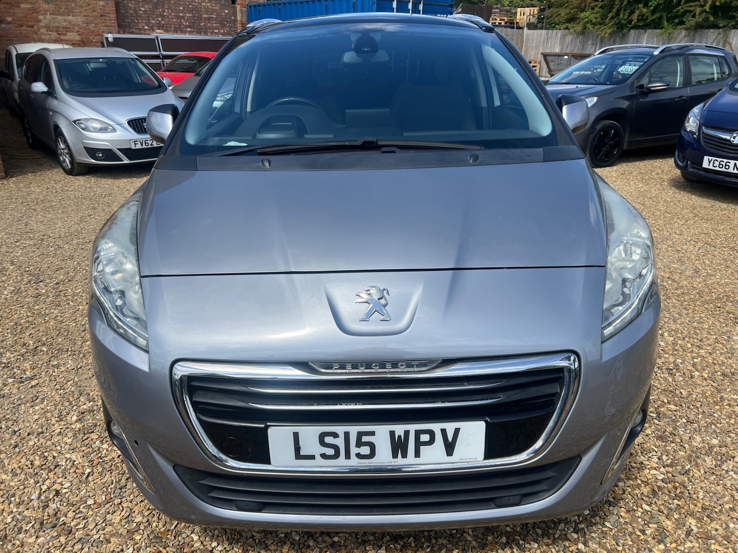 Used Peugeot 5008 2015 for sale - 77323932: Photo 2