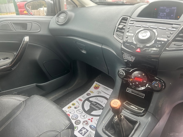 Used Ford Fiesta 2012 for sale - 76237471: Photo 11