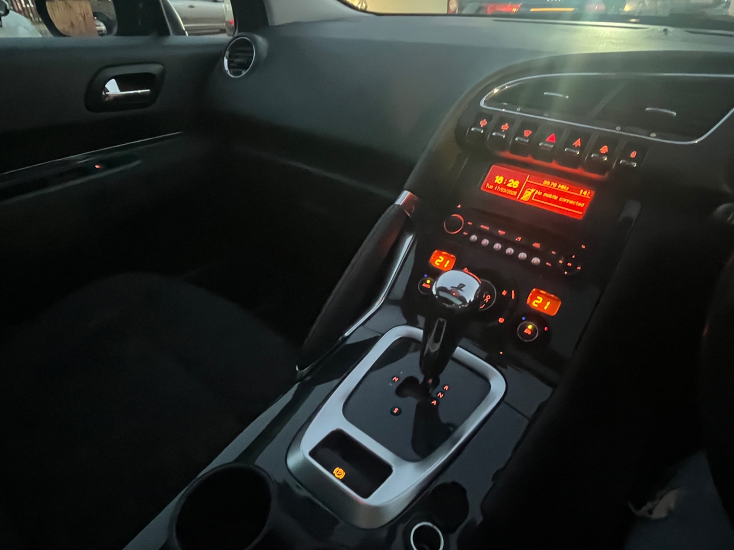 Used Peugeot 3008 2012 for sale - 77921506: Photo 8