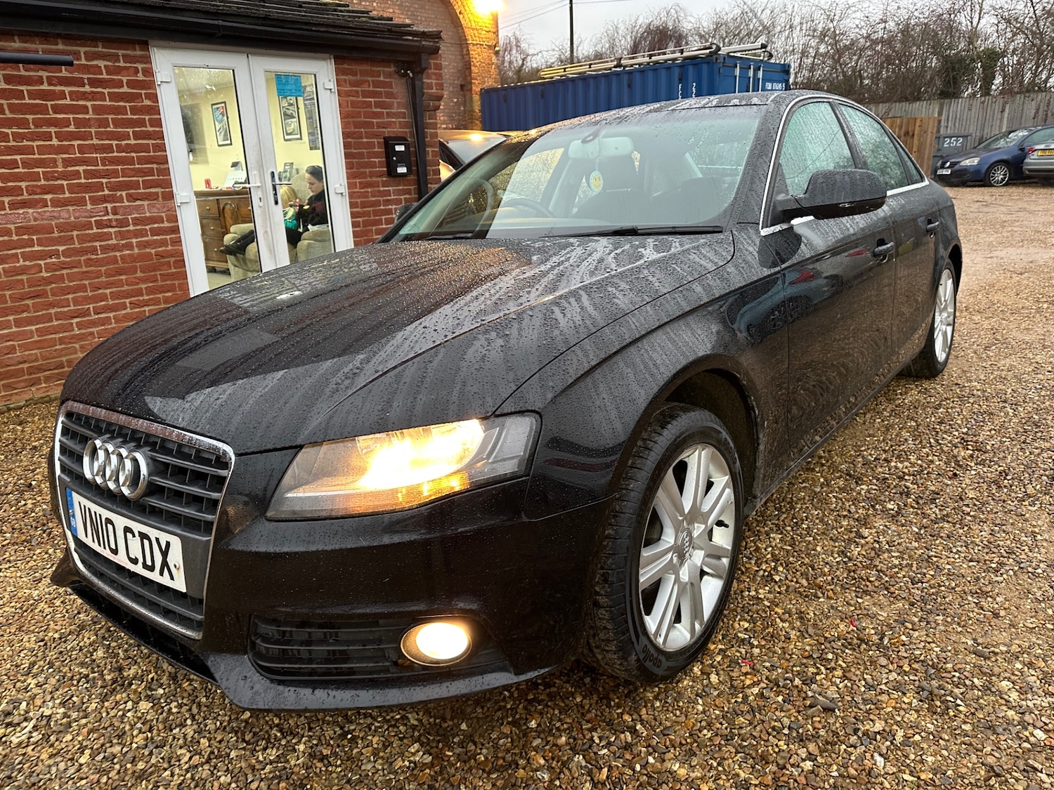Used Audi A4 2010 for sale - 77311477: Photo 3